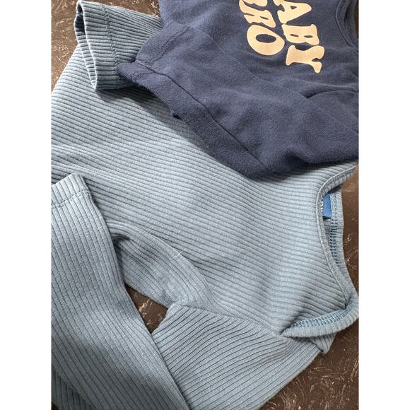 5/$20 3 Pack Onesies LS - Old Navy - 6-12mo - Picture 3 of 5